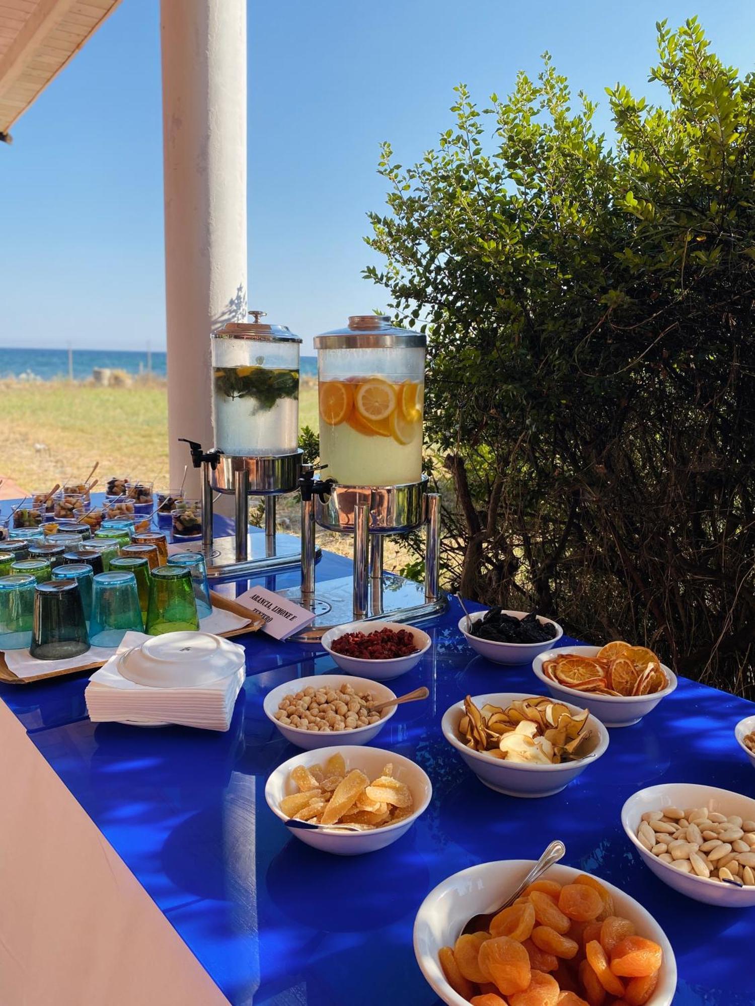 Hotel Mare Pineta Санта-Маргерита-ді-Пула Екстер'єр фото