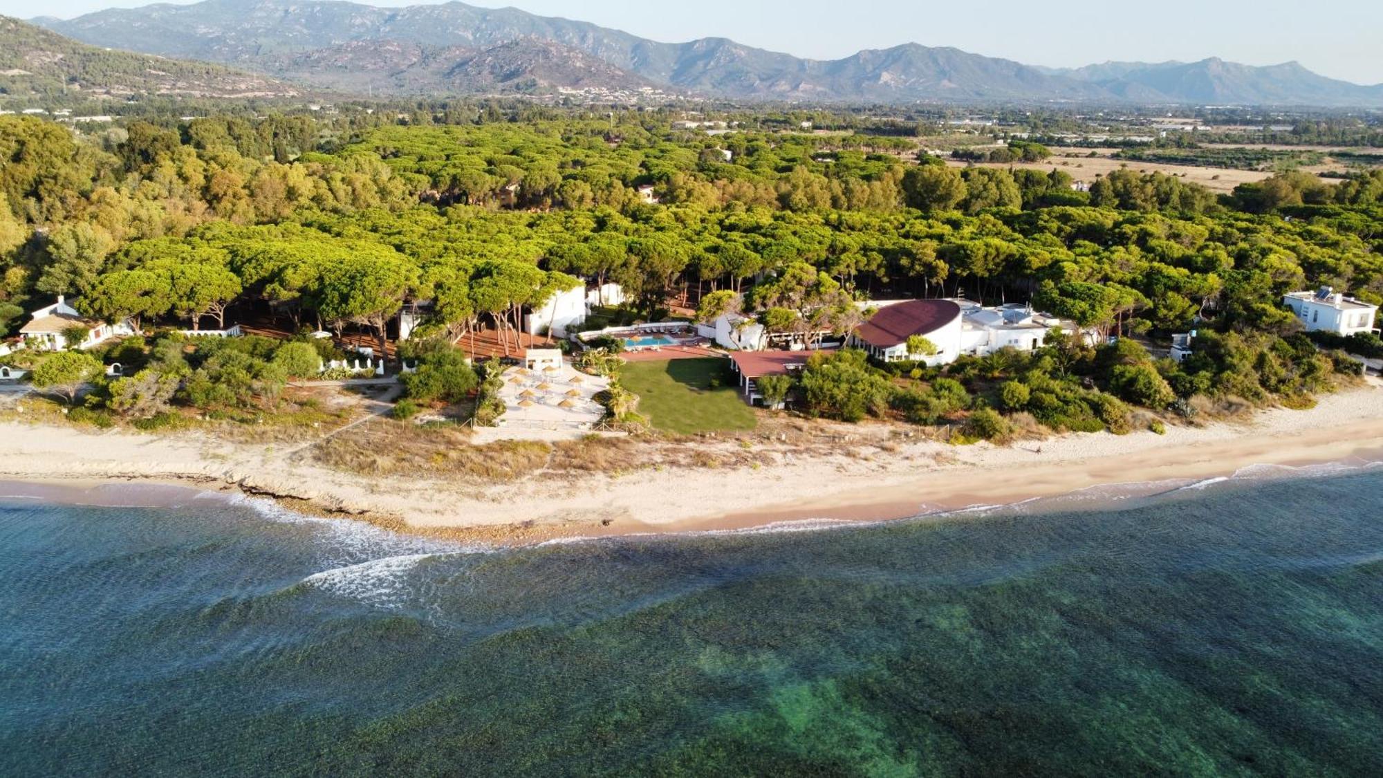 Hotel Mare Pineta Санта-Маргерита-ді-Пула Екстер'єр фото