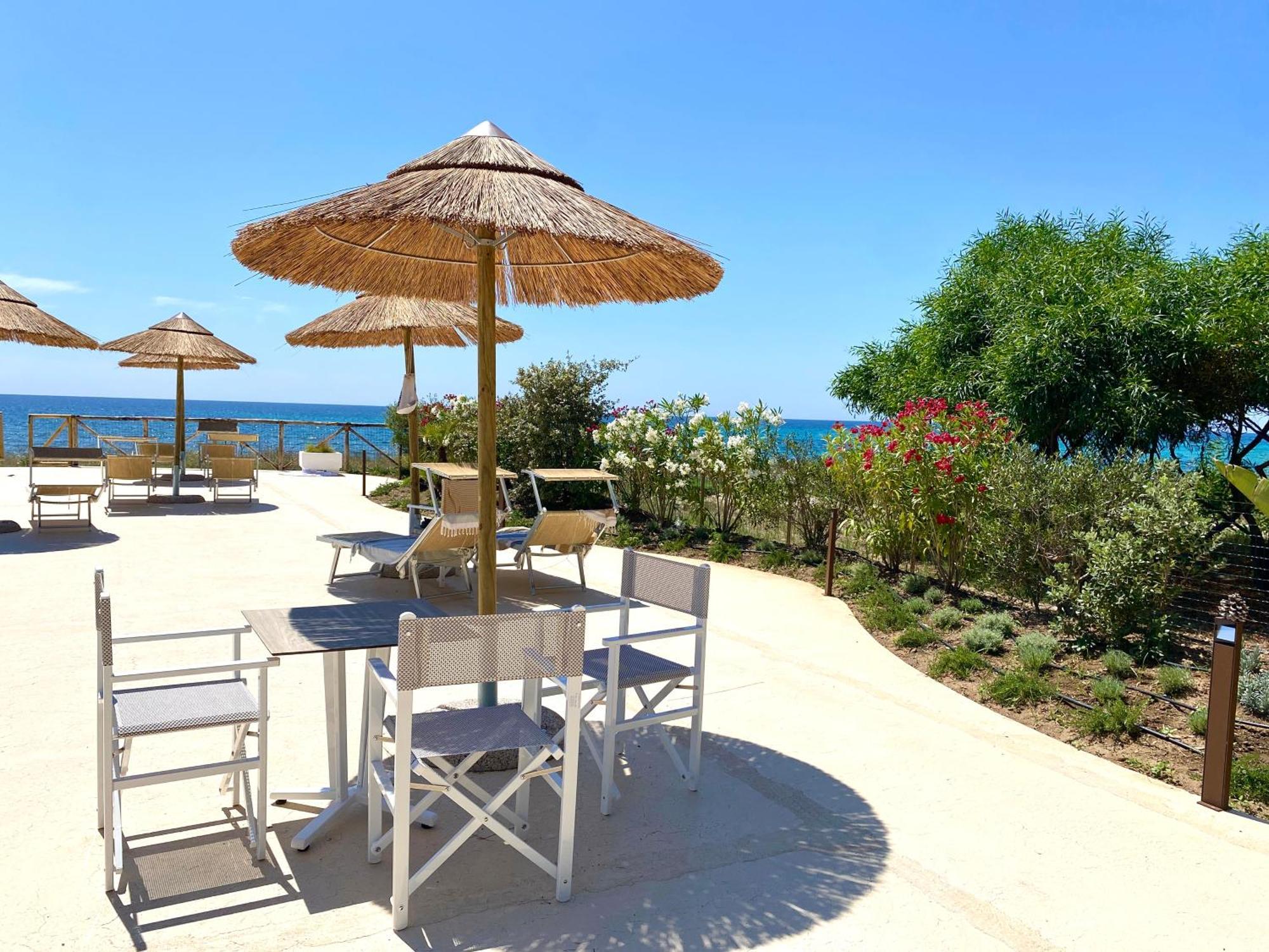 Hotel Mare Pineta Санта-Маргерита-ді-Пула Екстер'єр фото